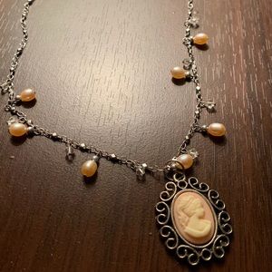 Silver cameo necklace
